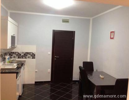 Anči apartmani, Magán szállás a községben Igalo, Montenegr&oacute;